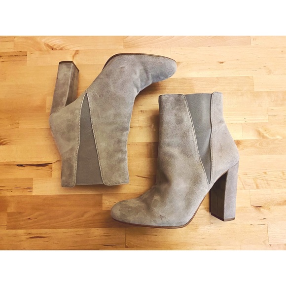 Steve Madden Women's Gray Effect Block-heel Boots - Suede Fall Outfit Staple - Picture 1 of 6